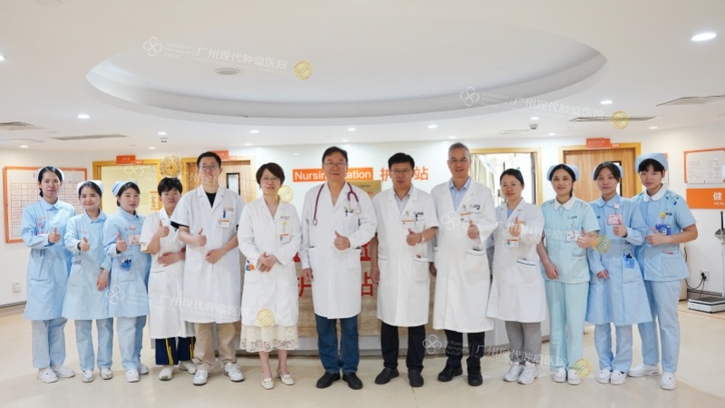 1-074517329.jpg 乳癌专科.jpg